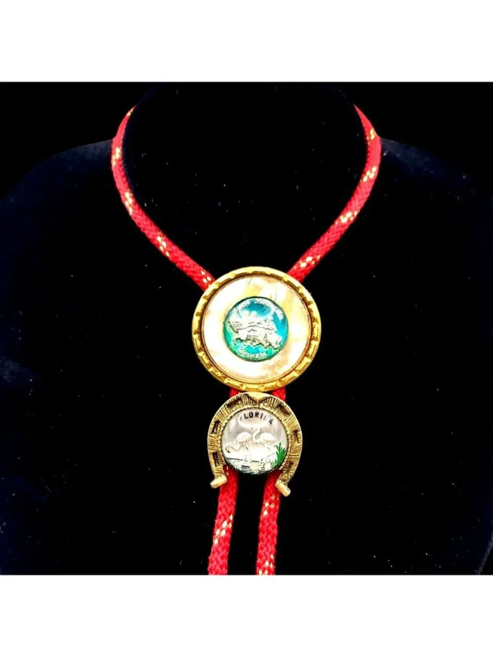 Red Bolo Tie Souvenir Slides Stone Mountain GA FL Flamingos Vtg MCM Collectible